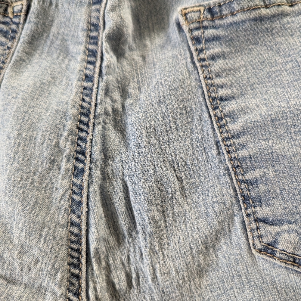 Lee Rider Denim Shorts - Picture 5 of 5